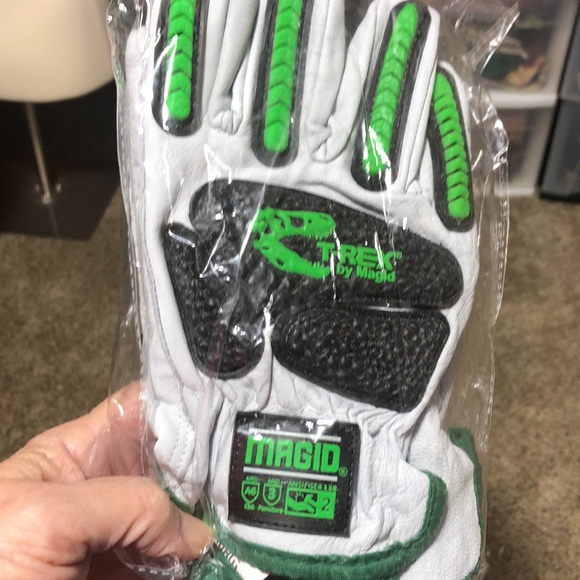 Magid T-Rex Gloves 2 Pair size medium. Get 2 pairs! - Picture 3 of 4